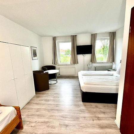 נורטהיים Hotel Zum Ruecking מראה חיצוני תמונה